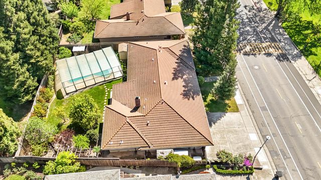 1230 Jacob Ln, Carmichael, CA 95608