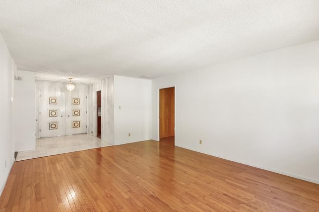 1230 Jacob Ln, Carmichael, CA 95608