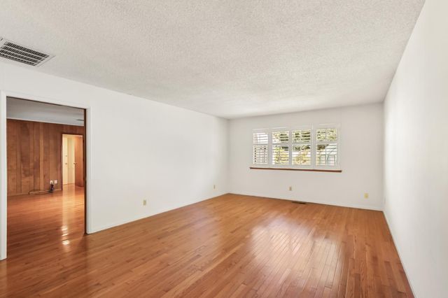 1230 Jacob Ln, Carmichael, CA 95608