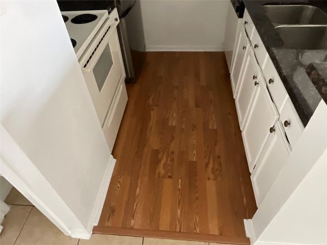 12250 Whittington Dr 712, Houston, TX 77077