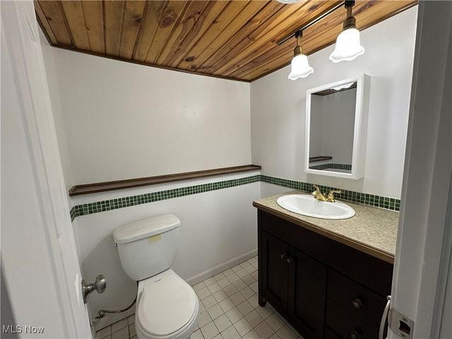 194 Railroad Street, Lagrange, OH 44050