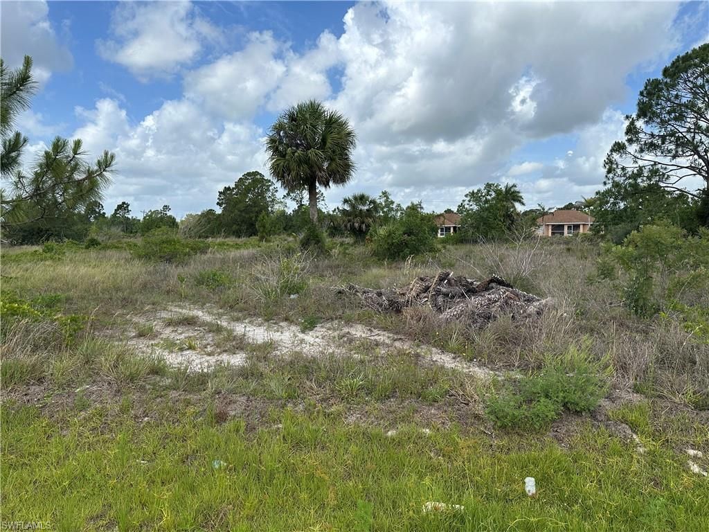 908 Panda DR, LEHIGH ACRES, FL 33974 — exterior