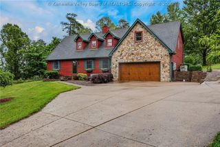 8 Lower Coach Road, Hurricane, WV 25526