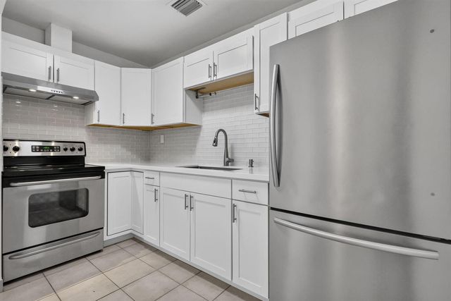 201 Palm Street 203, Lantana, FL 33462