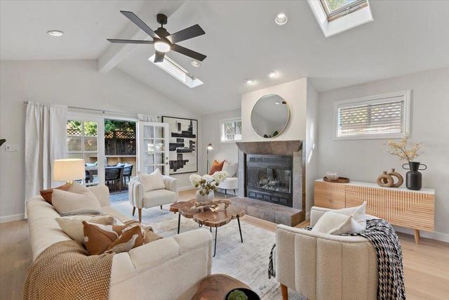 167 Las Astas Drive, Los Gatos, CA 95032