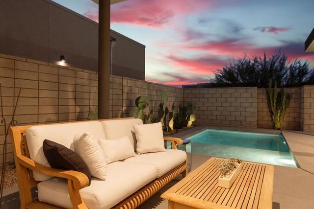 423 Fountain Drive, Palm Springs, CA 92262