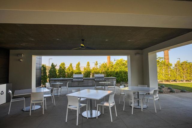 423 Fountain Drive, Palm Springs, CA 92262