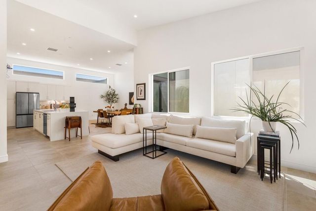 423 Fountain Drive, Palm Springs, CA 92262