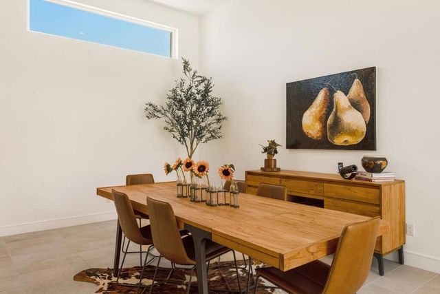 423 Fountain Drive, Palm Springs, CA 92262