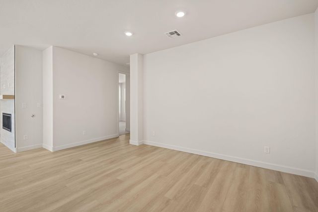 2428 Marble Avenue NE, Rio Rancho, NM 87144