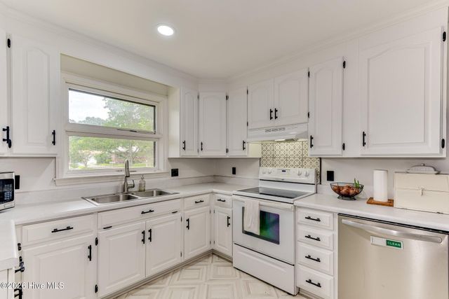 809 Woodside Drive, Johnston, SC 29832