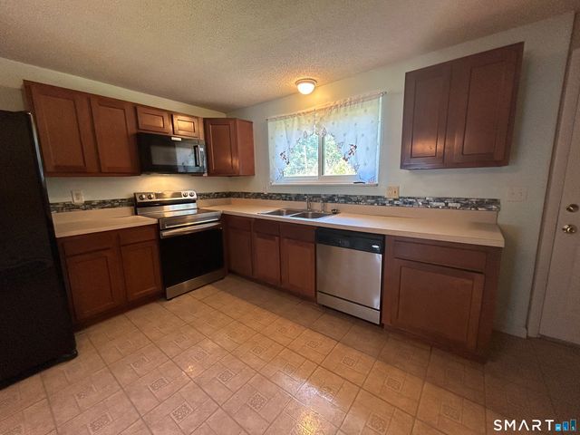461 Spring Street 2G, Naugatuck, CT 06770