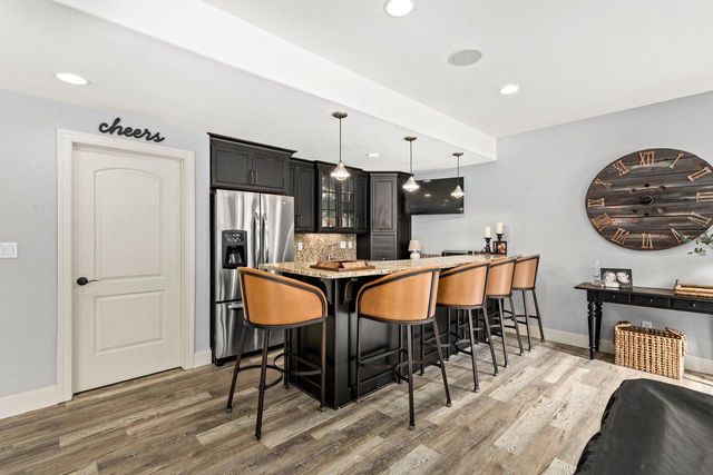 W210N5415 Carters Crossing CIRCLE, Menomonee Falls, WI 53051