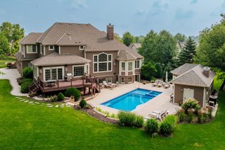W210N5415 Carters Crossing CIRCLE, Menomonee Falls, WI 53051