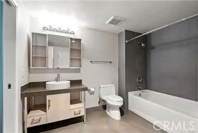 1234 Wilshire 425, Los Angeles, CA 90017