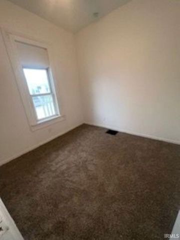 1800 N 6th Avenue, Evansville, IN 47710