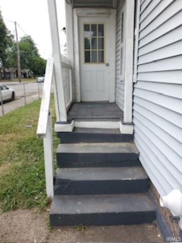 1800 N 6th Avenue, Evansville, IN 47710