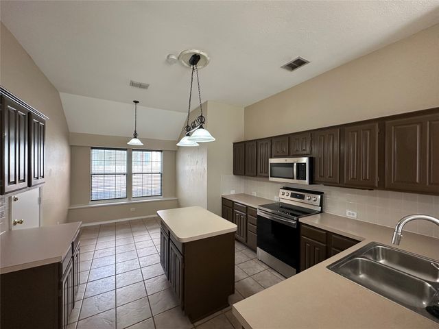 10701 Nashville Drive, Frisco, TX 75035