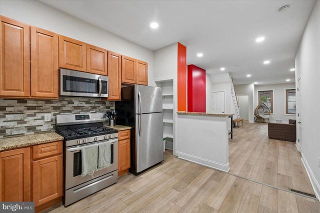 5512 MASTER ST, Philadelphia, PA 19131