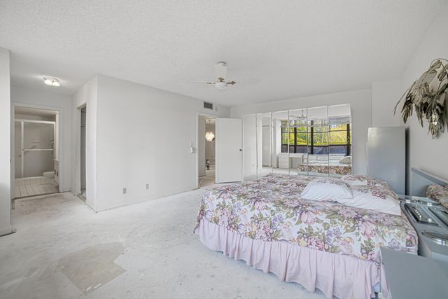 600 Three Islands Boulevard 121, Hallandale Beach, FL 33009