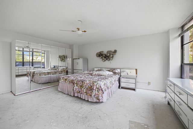 600 Three Islands Boulevard 121, Hallandale Beach, FL 33009