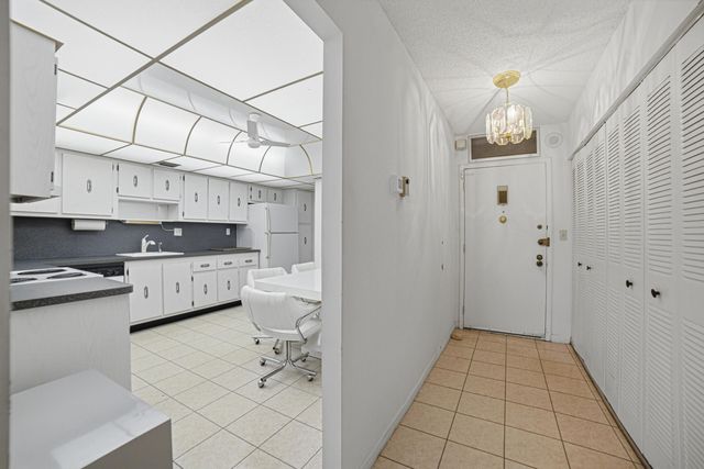 600 Three Islands Boulevard 121, Hallandale Beach, FL 33009