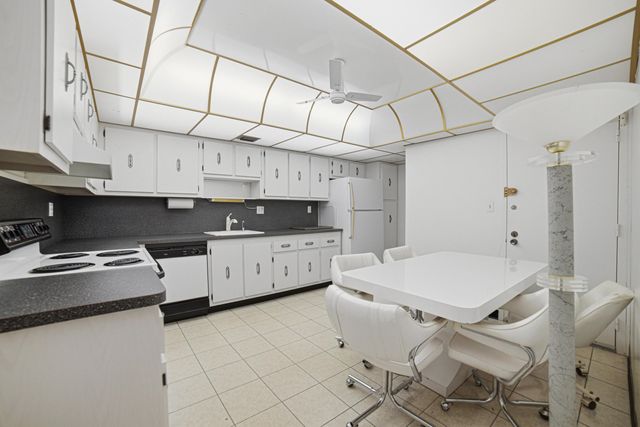 600 Three Islands Boulevard 121, Hallandale Beach, FL 33009