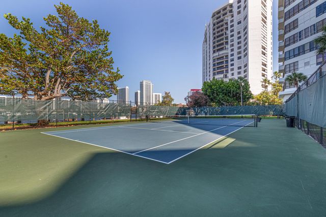 600 Three Islands Boulevard 121, Hallandale Beach, FL 33009