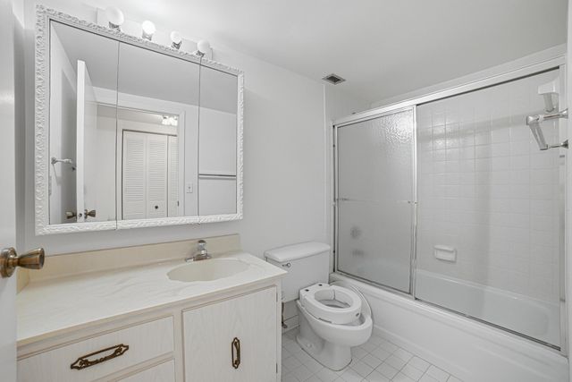 600 Three Islands Boulevard 121, Hallandale Beach, FL 33009