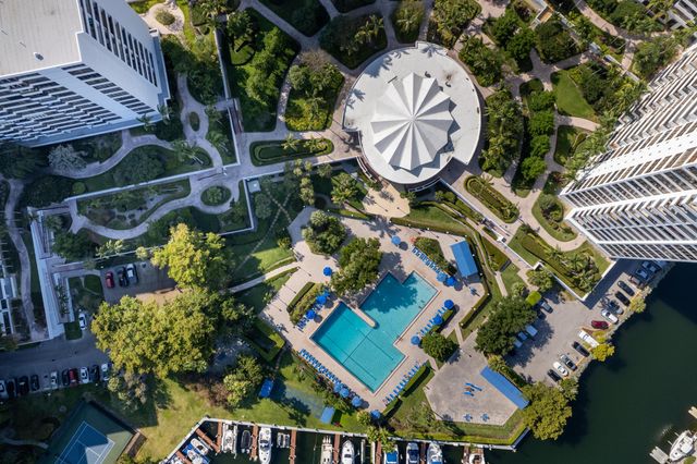 600 Three Islands Boulevard 121, Hallandale Beach, FL 33009