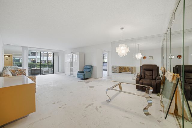 600 Three Islands Boulevard 121, Hallandale Beach, FL 33009