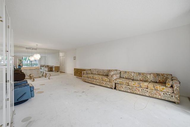 600 Three Islands Boulevard 121, Hallandale Beach, FL 33009