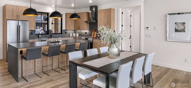 231 Skipping Stone Loop, Lynden, WA 98264