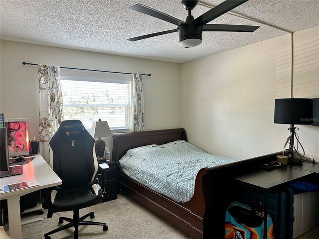 350 79TH AVENUE N 142, St Petersburg, FL 33702