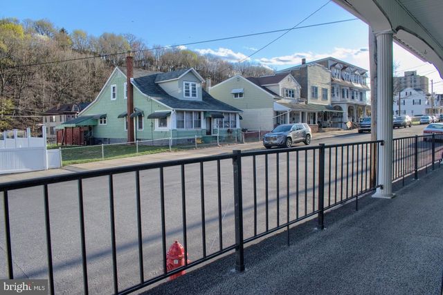 100 POPLAR STREET, Coal Township, PA 17866