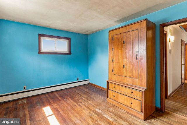 221 SHERWIN RD, Mullica Hill, NJ 08062