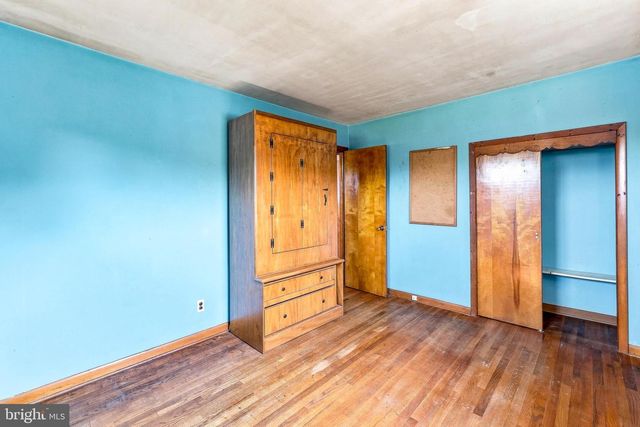 221 SHERWIN RD, Mullica Hill, NJ 08062