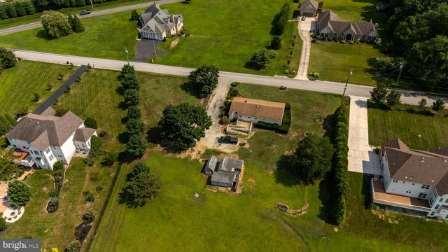 221 SHERWIN RD, Mullica Hill, NJ 08062