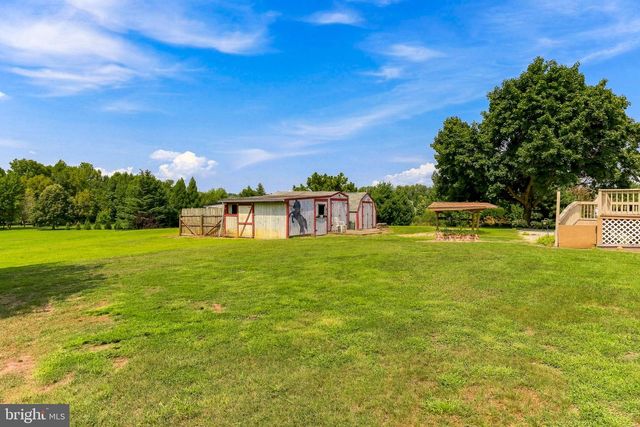 221 SHERWIN RD, Mullica Hill, NJ 08062
