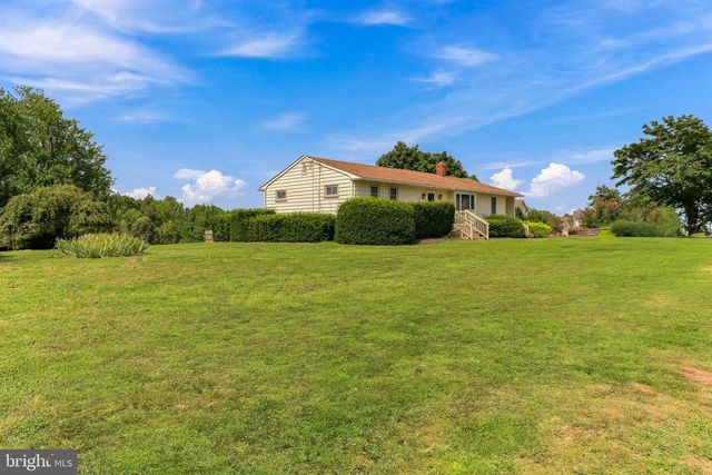 221 SHERWIN RD, Mullica Hill, NJ 08062