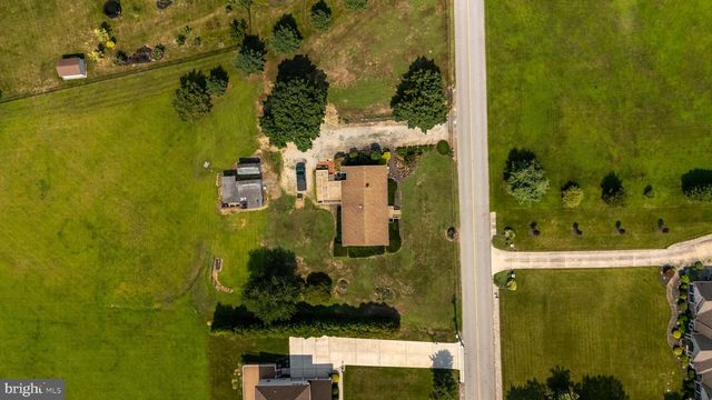 221 SHERWIN RD, Mullica Hill, NJ 08062