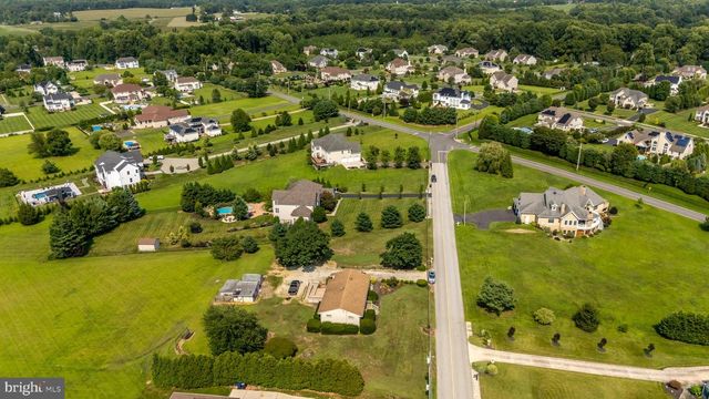 221 SHERWIN RD, Mullica Hill, NJ 08062