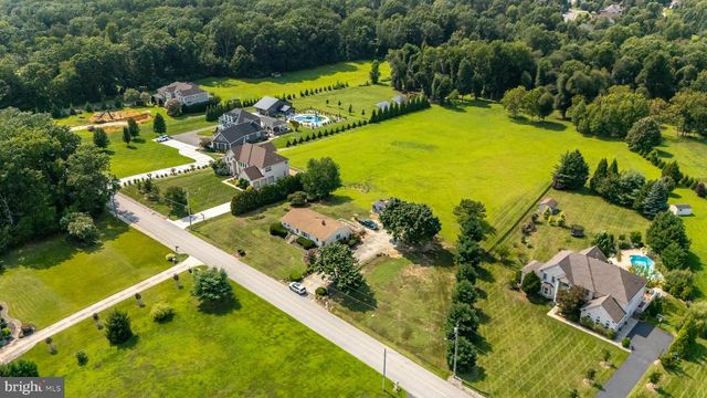 221 SHERWIN RD, Mullica Hill, NJ 08062