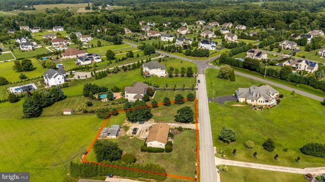 221 SHERWIN RD, Mullica Hill, NJ 08062