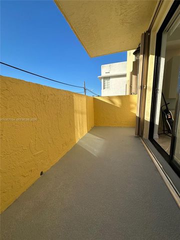 1334 Collins Ave 204, Miami Beach, FL 33139