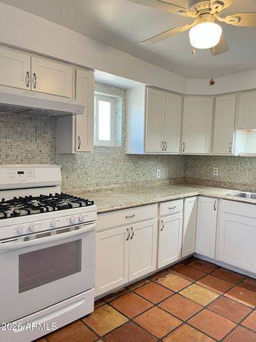 4943 W CITRUS Way, Glendale, AZ 85301