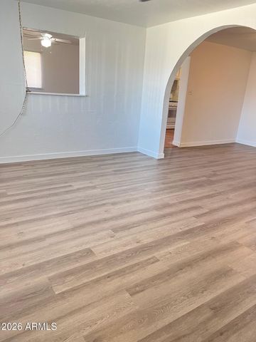 4943 W CITRUS Way, Glendale, AZ 85301