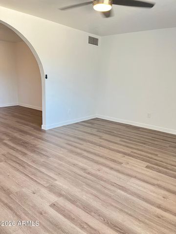 4943 W CITRUS Way, Glendale, AZ 85301