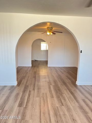 4943 W CITRUS Way, Glendale, AZ 85301