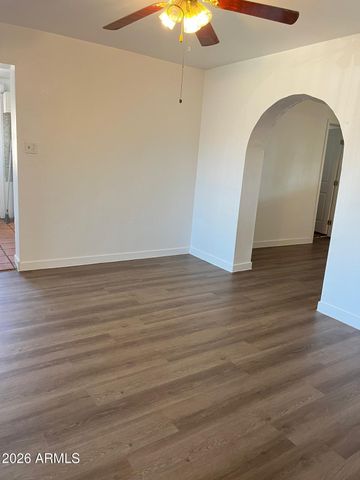 4943 W CITRUS Way, Glendale, AZ 85301